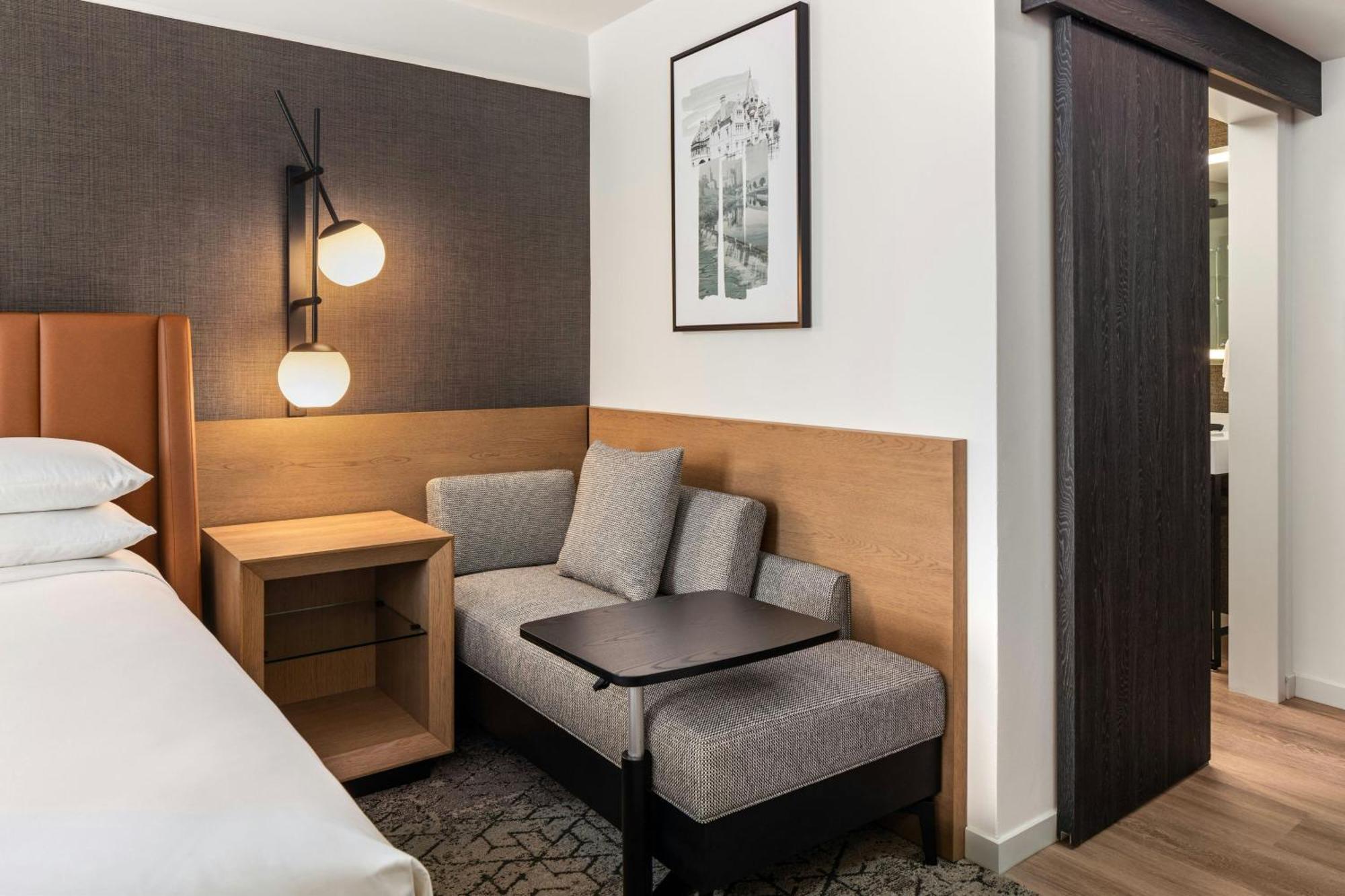 Sheraton Minneapolis Downtown Convention Center Extérieur photo