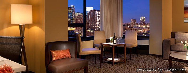 Sheraton Minneapolis Downtown Convention Center Extérieur photo